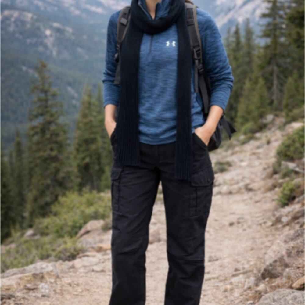 Blackhawk Tactical Cargo Pants Sz 4 + Under Armour Top Sz XL + Knit Scarf Bundle